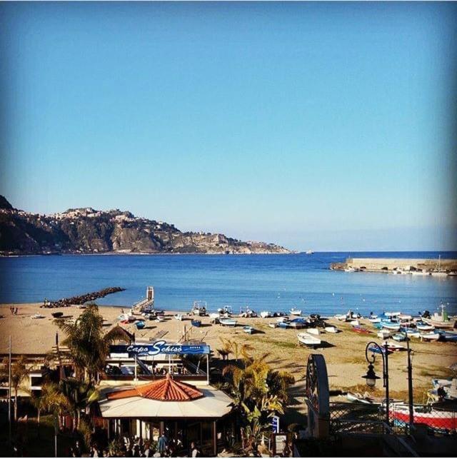 דירות גיארדיני נאקסוס Casablu, Un Delizioso Bilocale Sulla Baia Di Naxos מראה חיצוני תמונה
